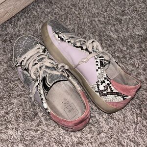 ShuShop Sneakers